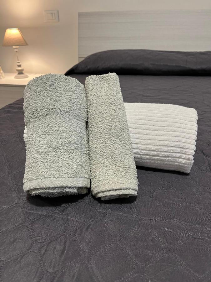 Bed&Breakfast Del Viaggiatore Fondi Εξωτερικό φωτογραφία