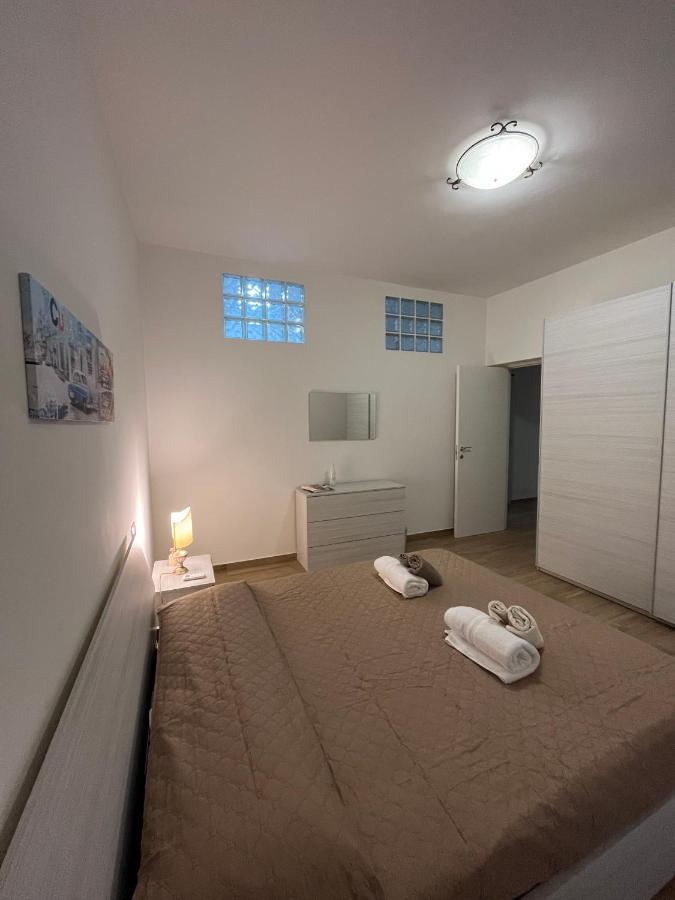 Bed&Breakfast Del Viaggiatore Fondi Εξωτερικό φωτογραφία