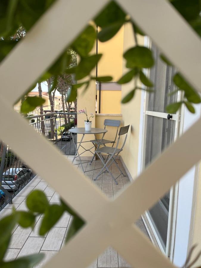 Bed&Breakfast Del Viaggiatore Fondi Εξωτερικό φωτογραφία